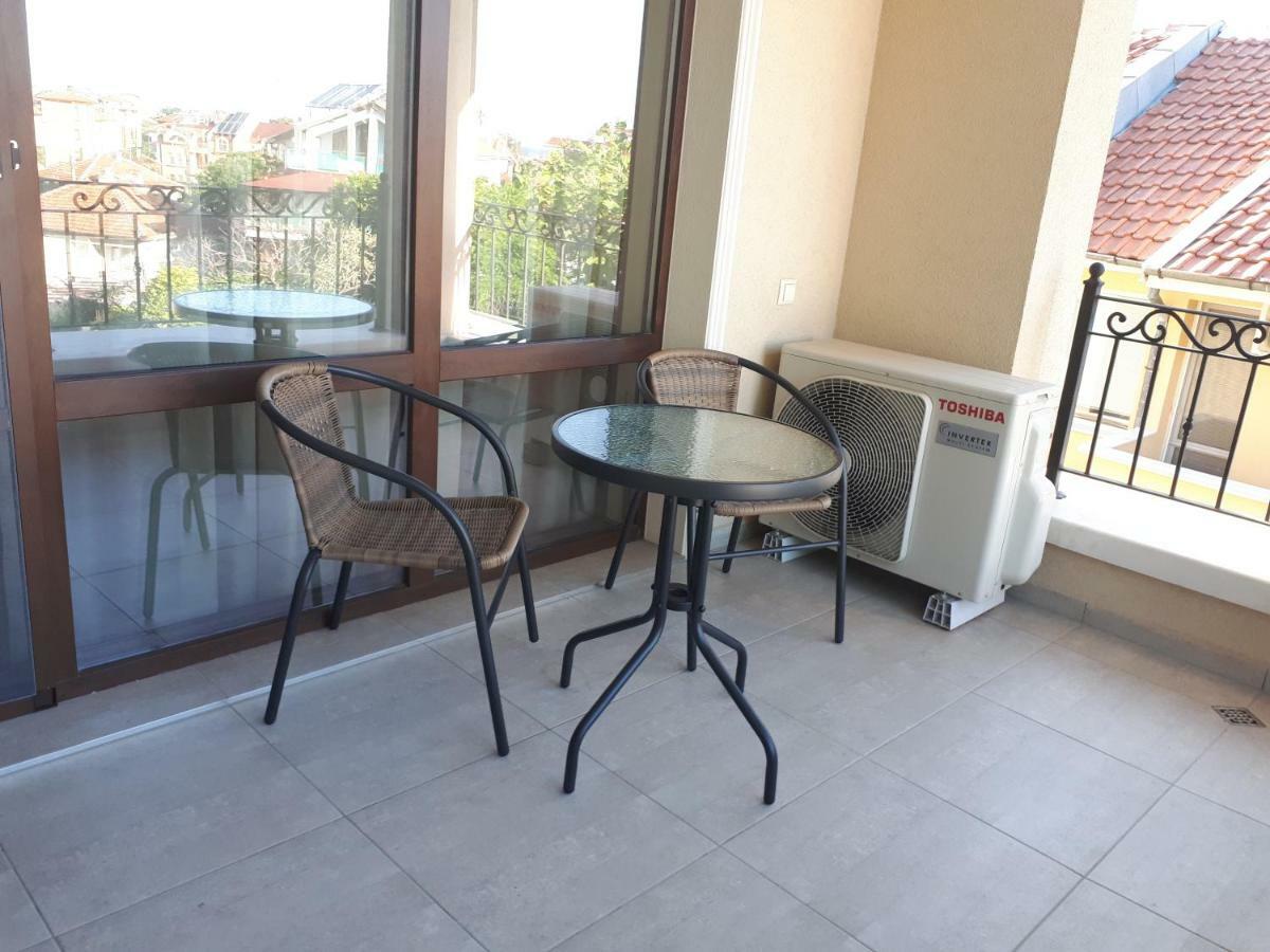 Gradina Hotel Chernomorets Bagian luar foto