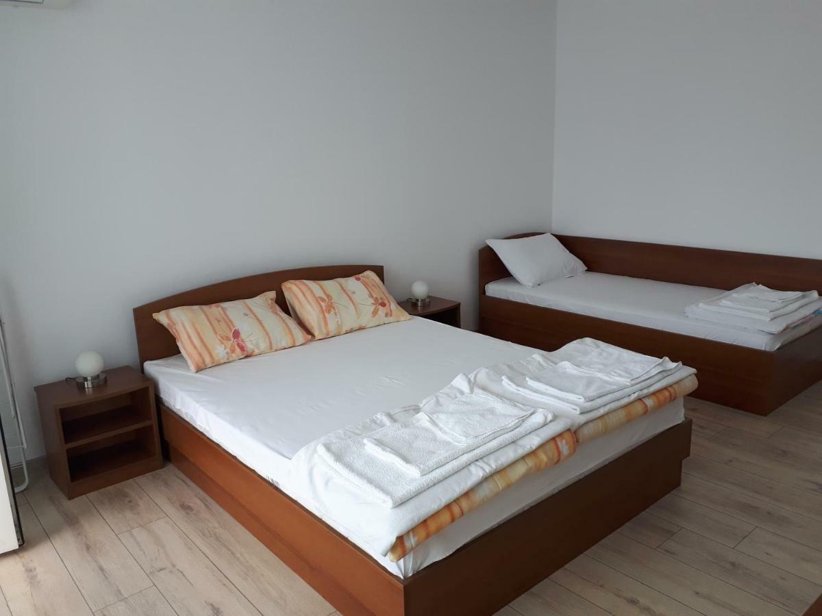 Gradina Hotel Chernomorets Bagian luar foto