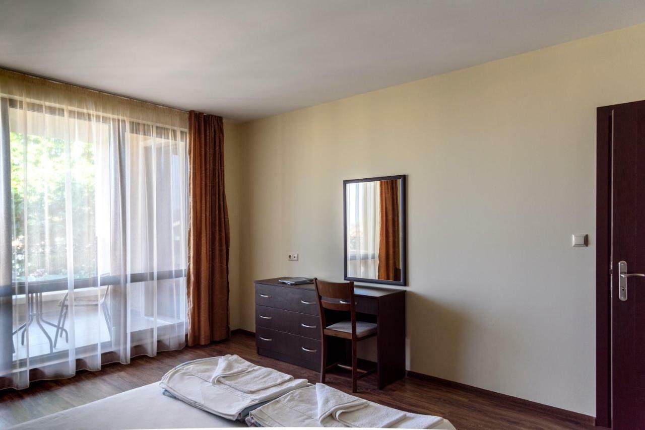 Gradina Hotel Chernomorets Bagian luar foto