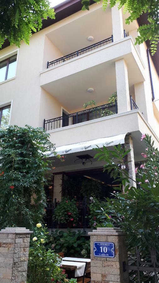 Gradina Hotel Chernomorets Bagian luar foto